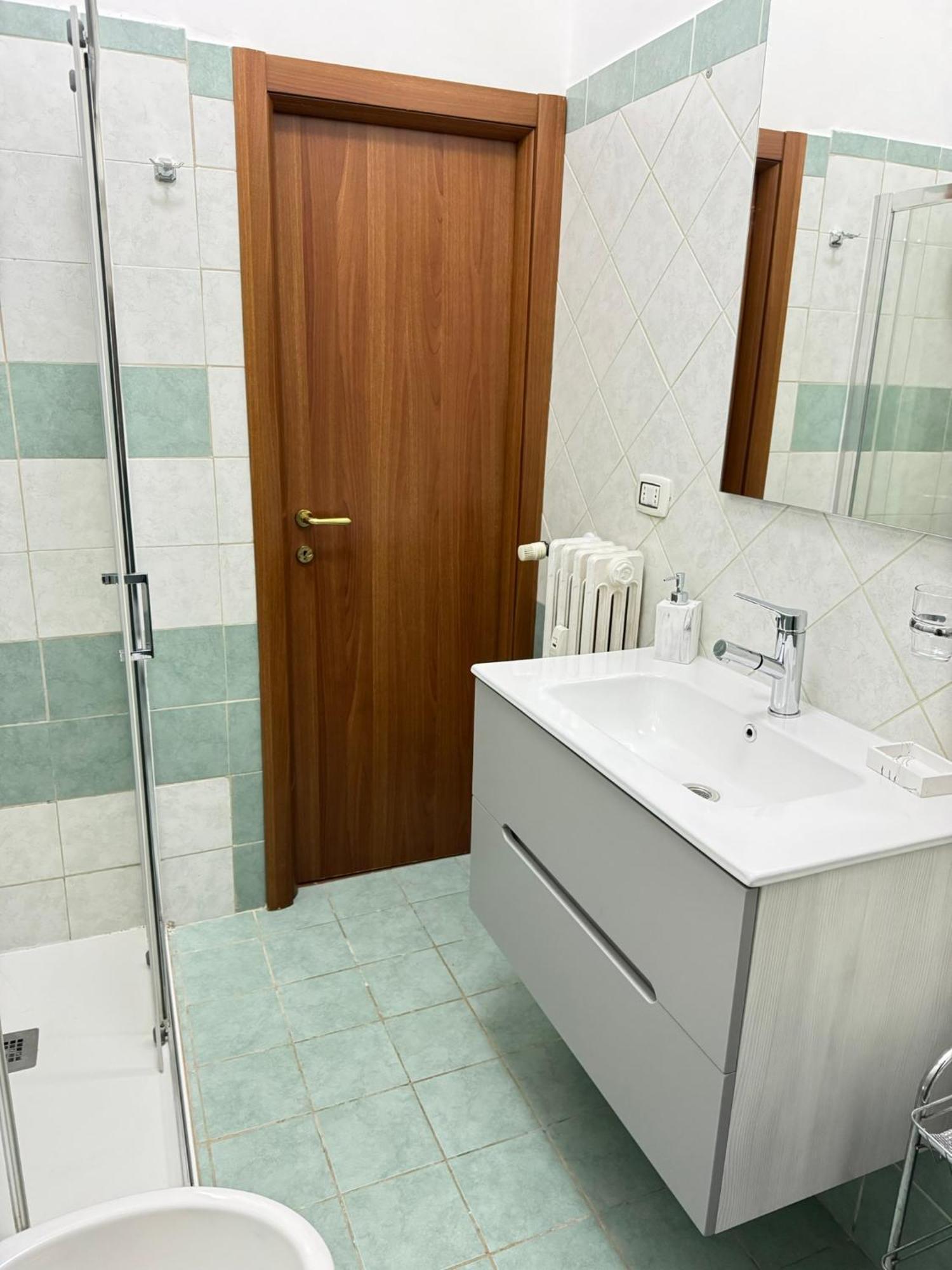 Fatata Near Metro Jonio Apartamento Roma